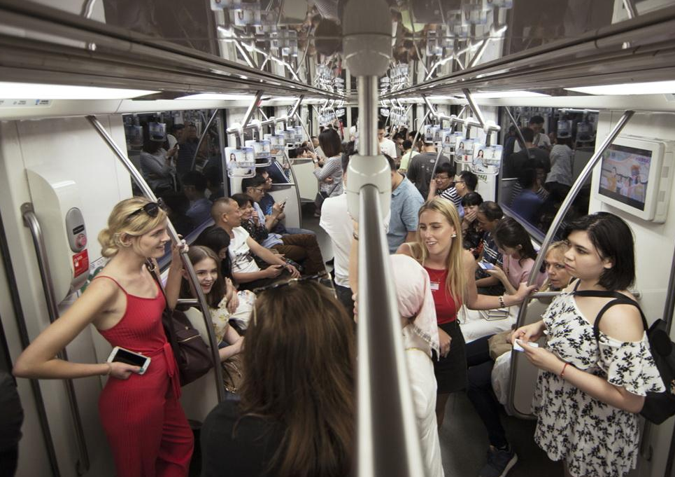 “不該(gai)哄擡價(jià)格的”，中(zhong)企自研(yán)高鐵軸(zhóu)承後，美(měi)歐沒辦(ban)法卡脖(bó)子了