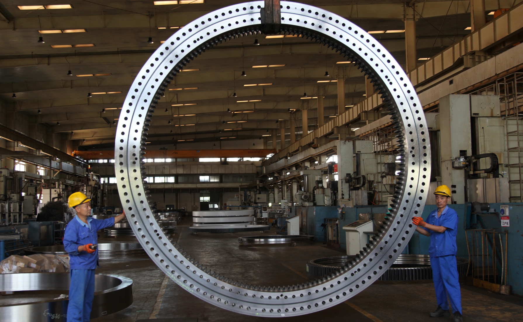 中國至今仍未(wèi)攻克的尖端裝(zhuang)備：高端軸承，德(de)日用十倍高價(jia)賣給中國